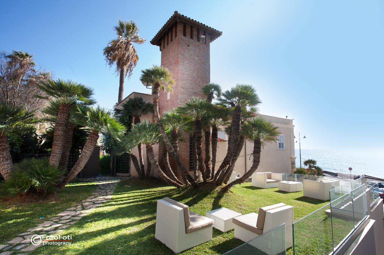 Ngonia Bay Boutique Hotel Milazzo Exterior foto