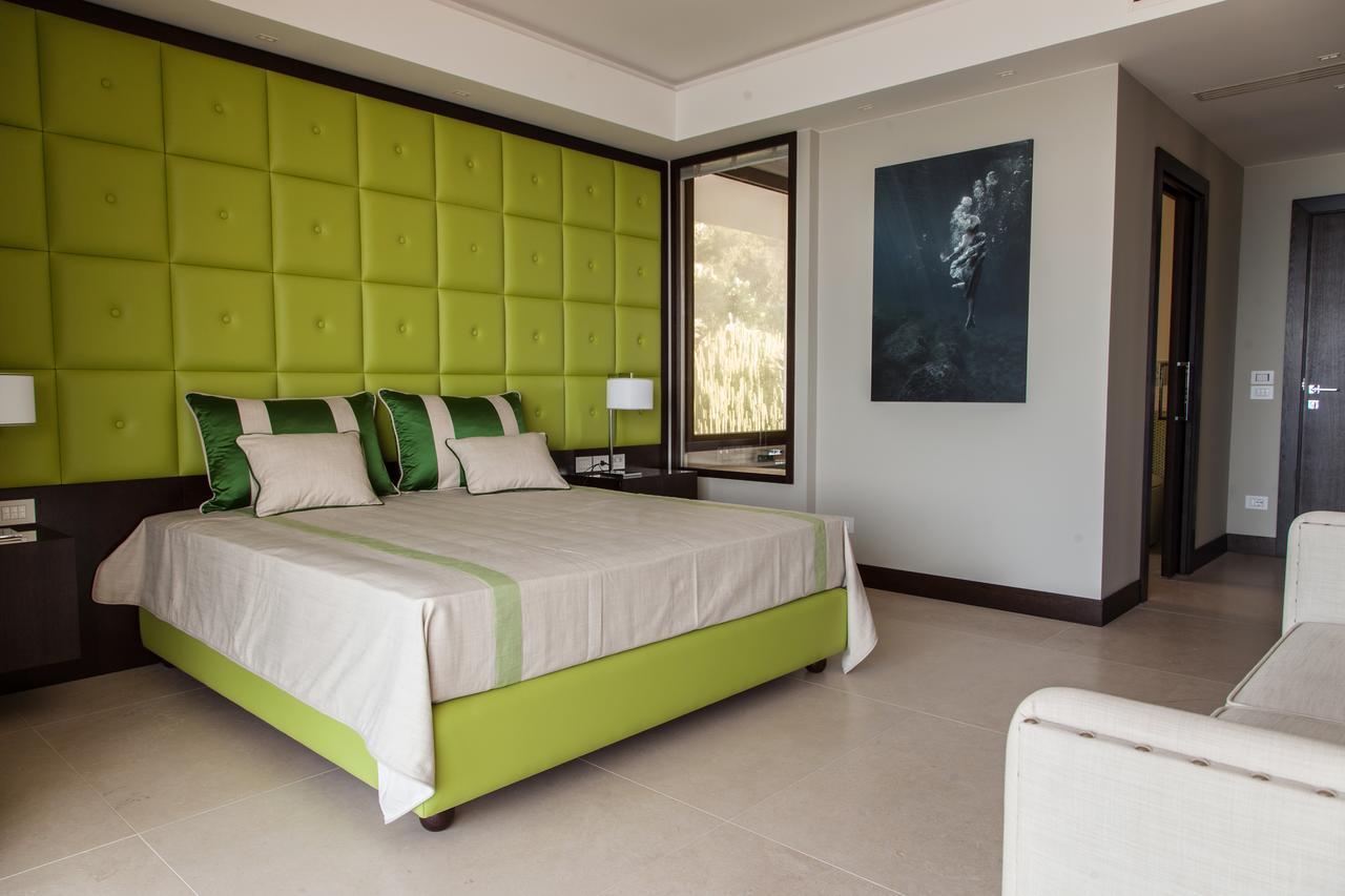 Ngonia Bay Boutique Hotel Milazzo Exterior foto